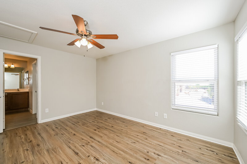 2,170/Mo, 40 Desert Palm Dr Las Vegas, NV 89183 Main Bedroom View