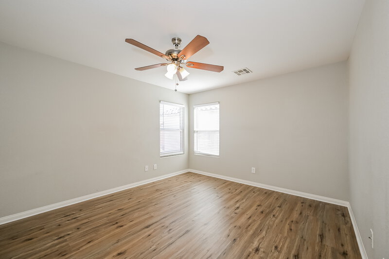 2,170/Mo, 40 Desert Palm Dr Las Vegas, NV 89183 Main Bedroom View 2