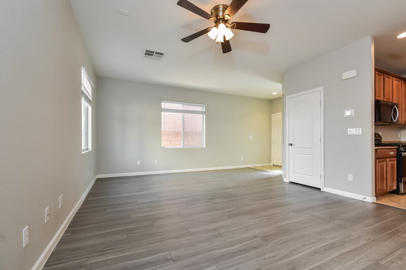 2,265/Mo, 9308 Euphoria Rose Ave Las Vegas, NV 89166 Living Room View 2