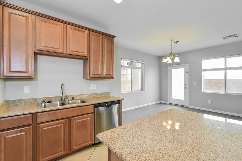 2,265/Mo, 9308 Euphoria Rose Ave Las Vegas, NV 89166 Kitchen View 2