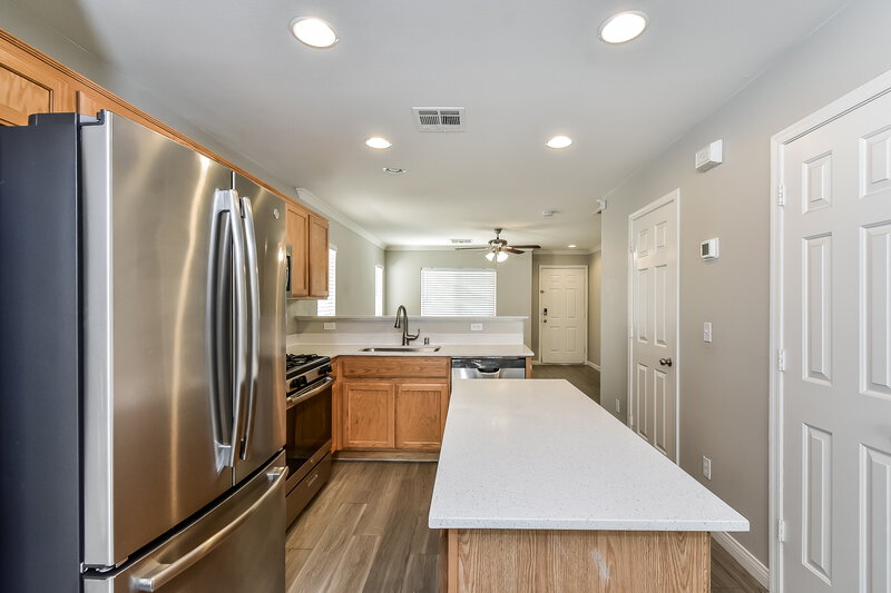 1,795/Mo, 9526 Grandview Spring Avenue Las Vegas, NV 89166 Kitchen View