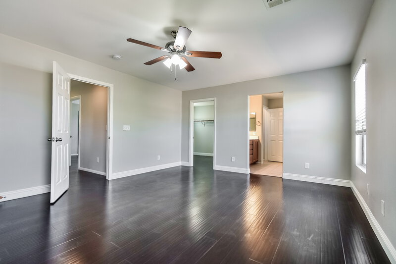 2,120/Mo, 3743 Winter Whitetail St Las Vegas, NV 89122 Main Bedroom View 2