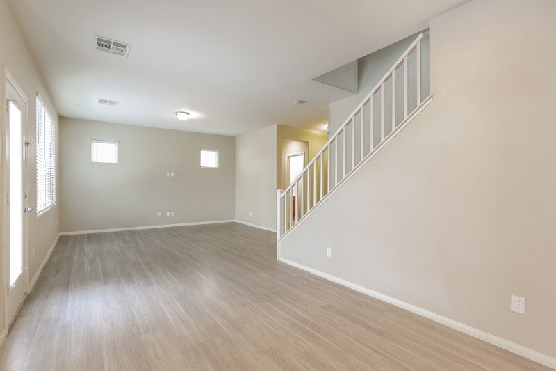 1,870/Mo, 10428 Yew Blossom Avenue Las Vegas, NV 89166 Dining Room View