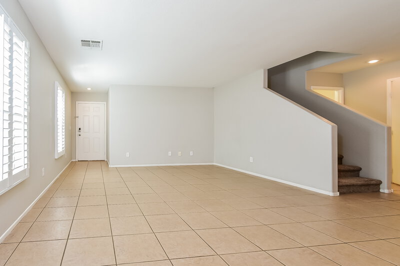 2,150/Mo, 9116 Spirit Canyon Ave Las Vegas, NV 89149 Living Room View