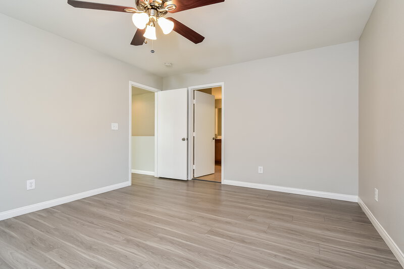 2,150/Mo, 9116 Spirit Canyon Ave Las Vegas, NV 89149 Main Bedroom View 2