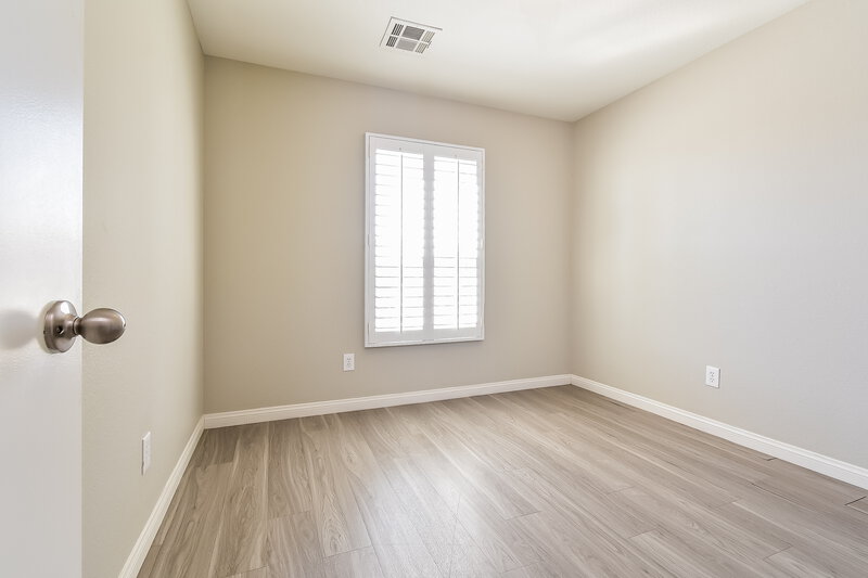 2,150/Mo, 9116 Spirit Canyon Ave Las Vegas, NV 89149 Bedroom View 2