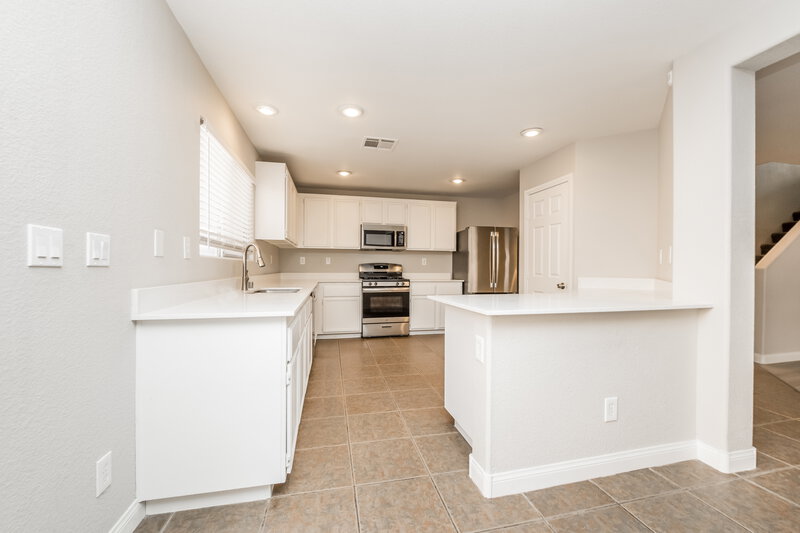 2,275/Mo, 6725 Druid Hills Street Las Vegas, NV 89149 Kitchen View