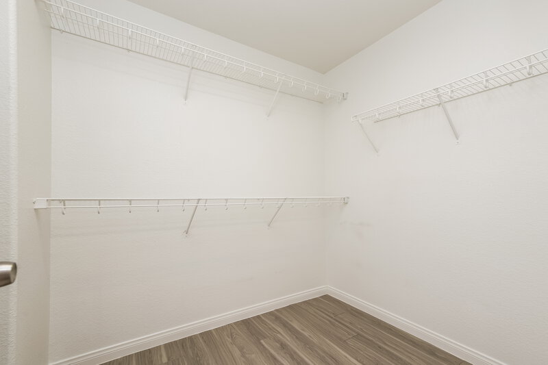 2,275/Mo, 6725 Druid Hills Street Las Vegas, NV 89149 Walk In Closet View