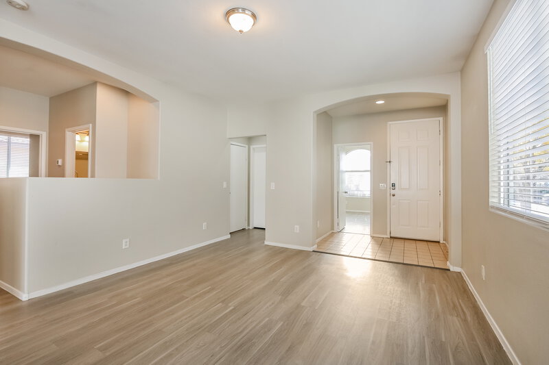 2,035/Mo, 1928 Caribou Creek Ct North Las Vegas, NV 89031 Living Room View