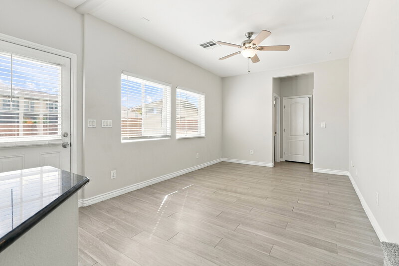 2,495/Mo, 209 Sierra Breeze Ave North Las Vegas, NV 89031 Living Room View 3