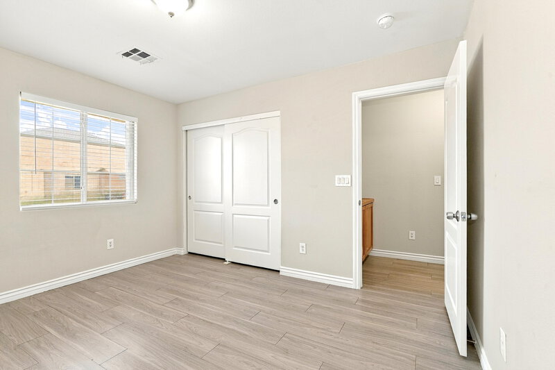 2,495/Mo, 209 Sierra Breeze Ave North Las Vegas, NV 89031 Bedroom View 2