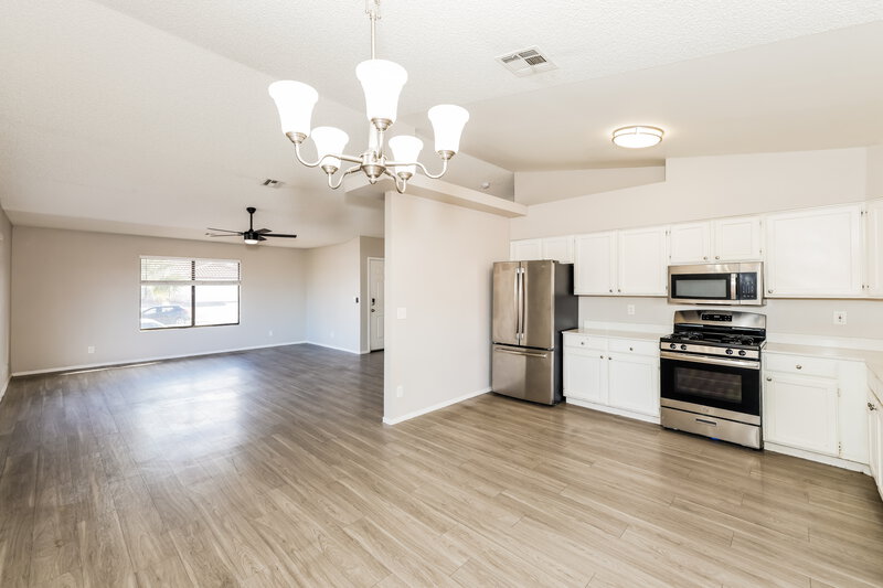 2,150/Mo, 361 Clover Glen Ct Henderson, NV 89015 Dining Room View