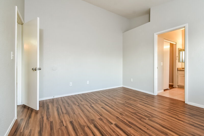 1,855/Mo, 3445 Golden Pedal St Las Vegas, NV 89129 Main Bedroom View 2