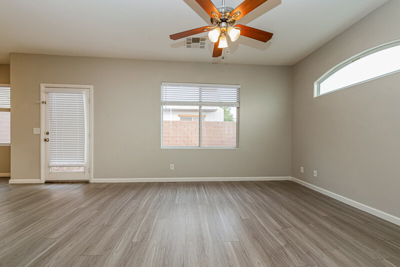 2,070/Mo, 8920 Brentwood Grove Ct Las Vegas, NV 89149 Living Room View