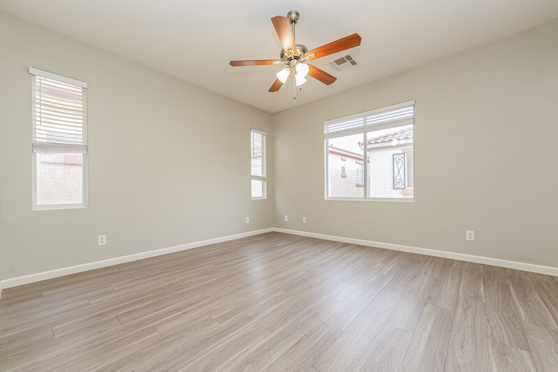 2,070/Mo, 8920 Brentwood Grove Ct Las Vegas, NV 89149 Main Bedroom View 2