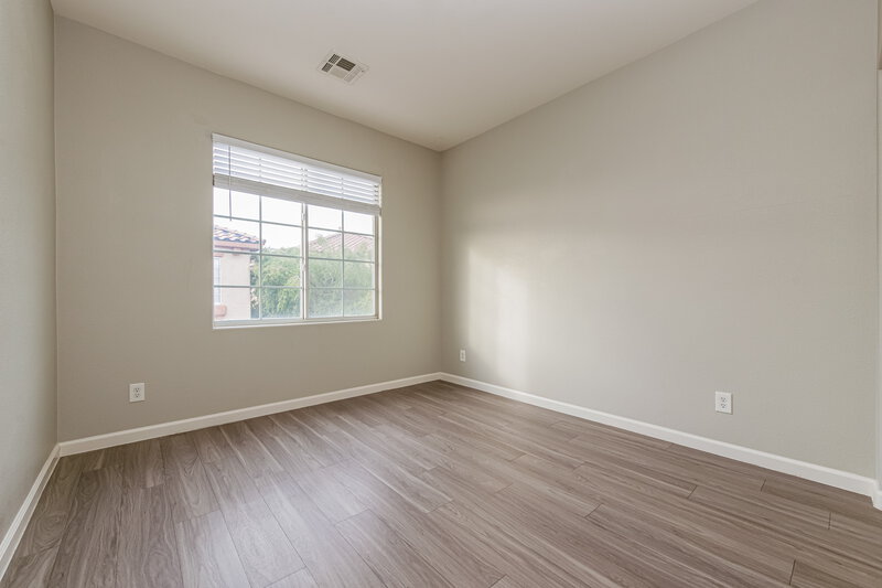 2,070/Mo, 8920 Brentwood Grove Ct Las Vegas, NV 89149 Bedroom View 2