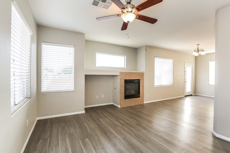 3,050/Mo, 711 Easter Lily Pl Henderson, NV 89011 Living Room View 2