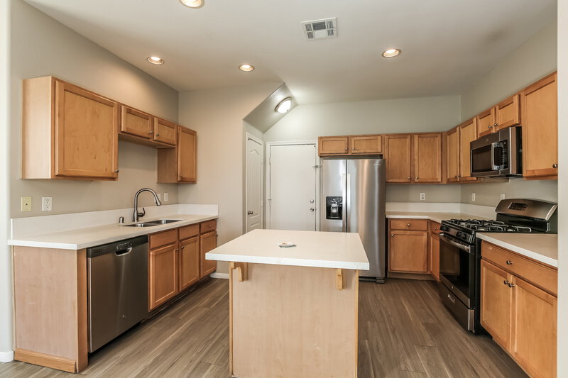 3,050/Mo, 711 Easter Lily Pl Henderson, NV 89011 Kitchen View