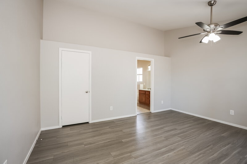 1,935/Mo, 3744 Blue Dawn Dr North Las Vegas, NV 89032 Main Bedroom View 2