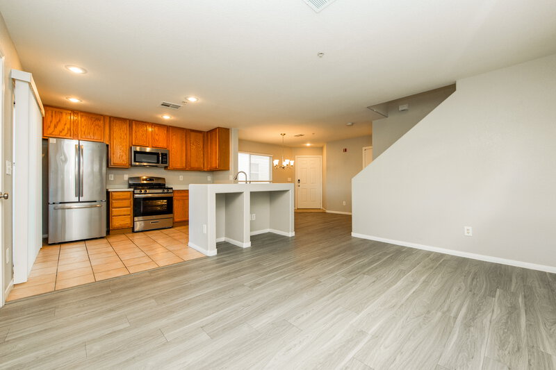 2,400/Mo, 3020 Sunrise Bay Ave North Las Vegas, NV 89031 Family Room View