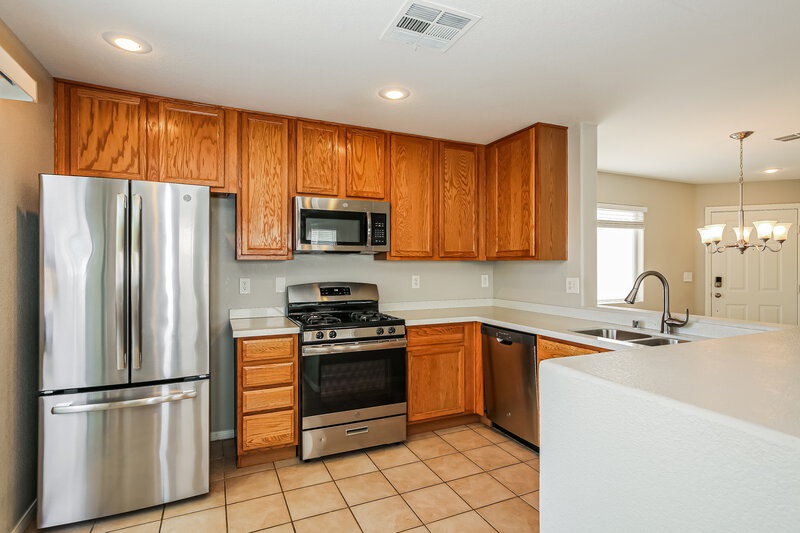 1,855/Mo, 3020 Sunrise Bay Ave North Las Vegas, NV 89031 Kitchen View