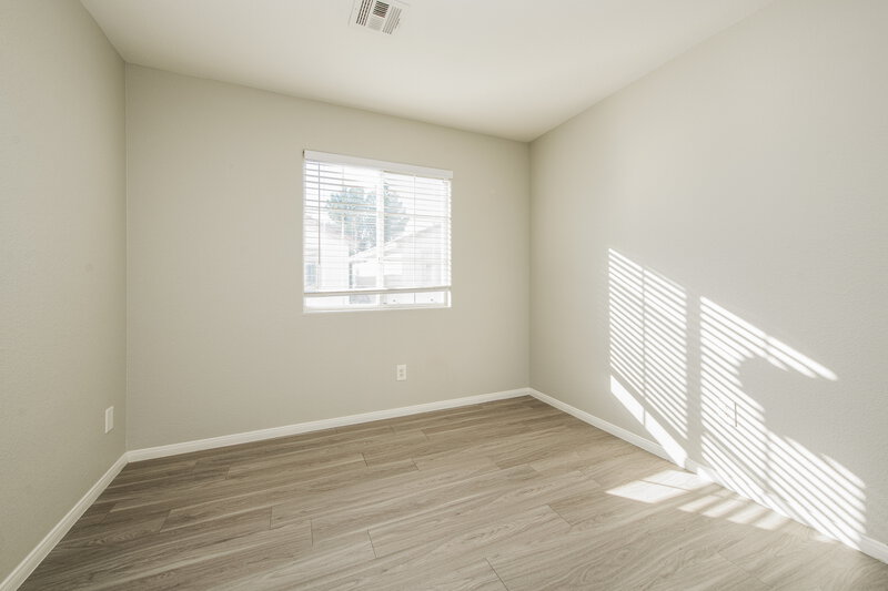 2,400/Mo, 3020 Sunrise Bay Ave North Las Vegas, NV 89031 Bedroom View