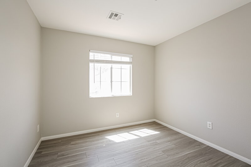 1,855/Mo, 3020 Sunrise Bay Ave North Las Vegas, NV 89031 Bedroom View 2
