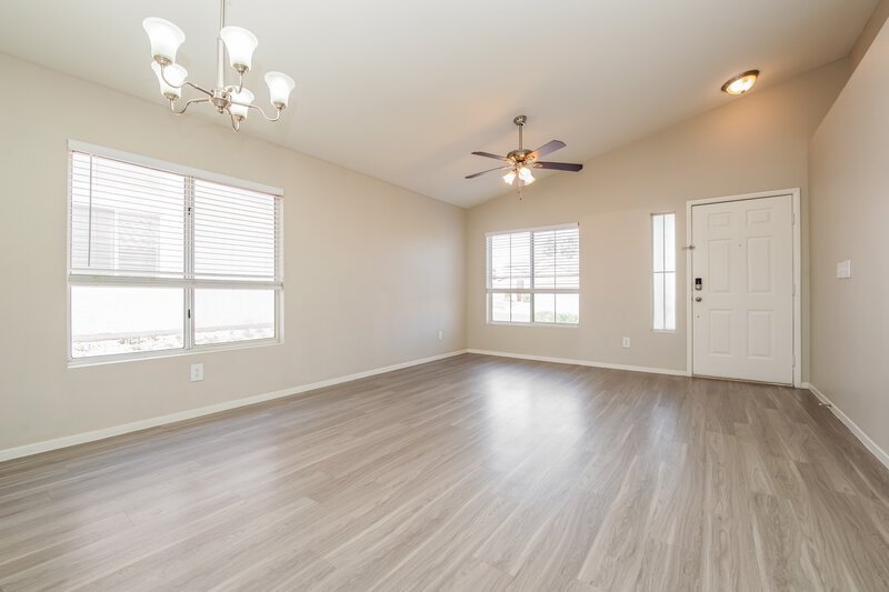 2,040/Mo, 3105 Macaroon Way North Las Vegas, NV 89031 Dining Room View