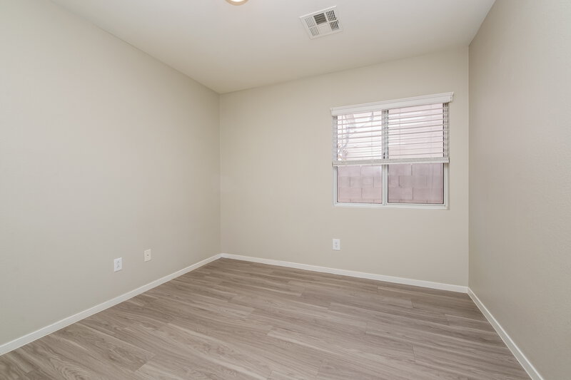 2,040/Mo, 3105 Macaroon Way North Las Vegas, NV 89031 Bedroom View