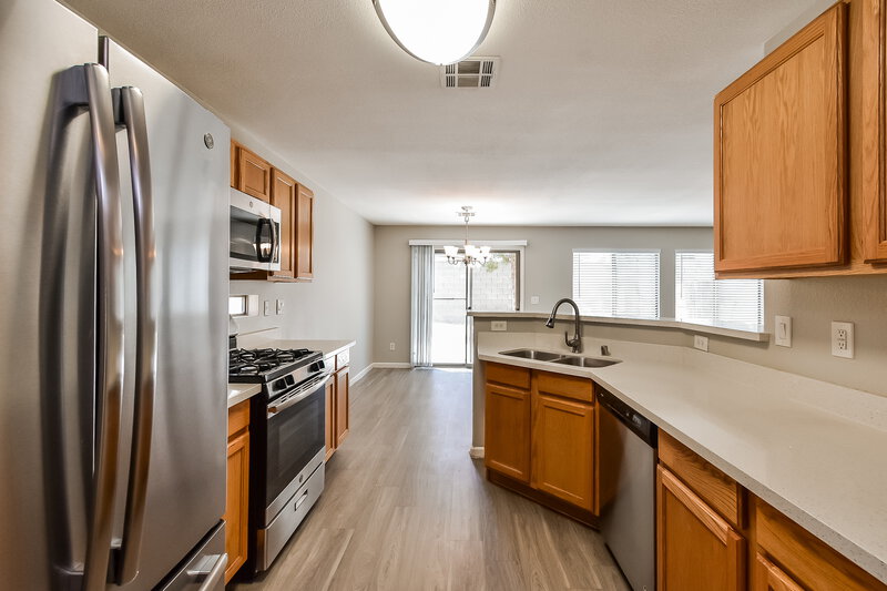 1,995/Mo, 9589 Gatesville Ave Las Vegas, NV 89148 Kitchen View