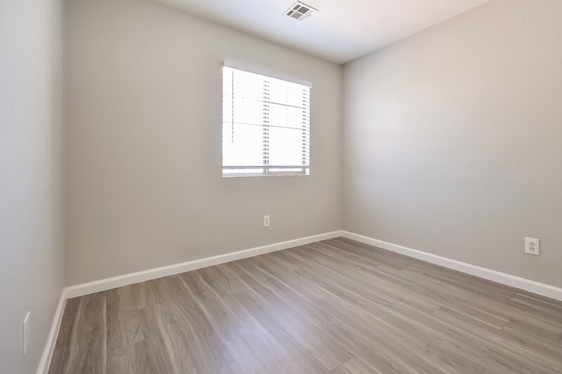 1,995/Mo, 9589 Gatesville Ave Las Vegas, NV 89148 Bedroom View