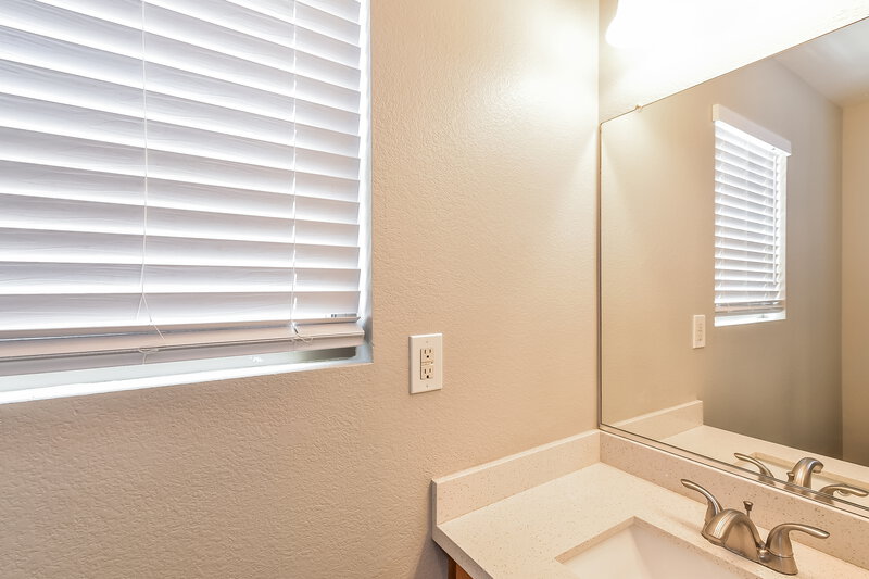 1,995/Mo, 9589 Gatesville Ave Las Vegas, NV 89148 Bathroom View