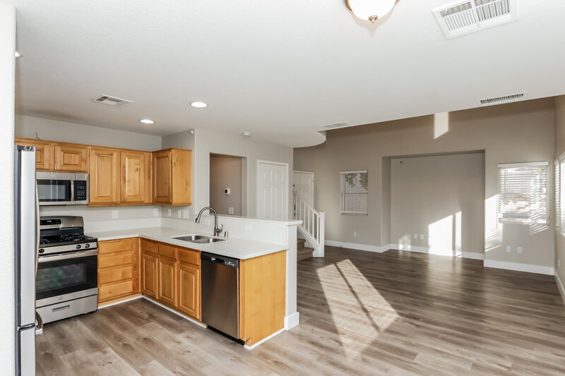 2,040/Mo, 10413 Chandra Ave Las Vegas, NV 89129 Dining Room View