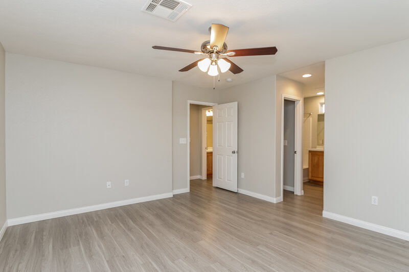 2,040/Mo, 10413 Chandra Ave Las Vegas, NV 89129 Main Bedroom View 2