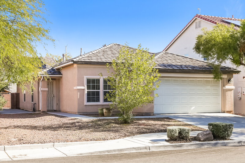 1,970/Mo, 8216 Corset Creek St Las Vegas, NV 89131 Front View