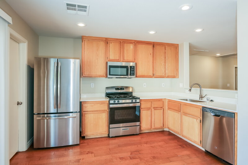 1,970/Mo, 8216 Corset Creek St Las Vegas, NV 89131 Kitchen View