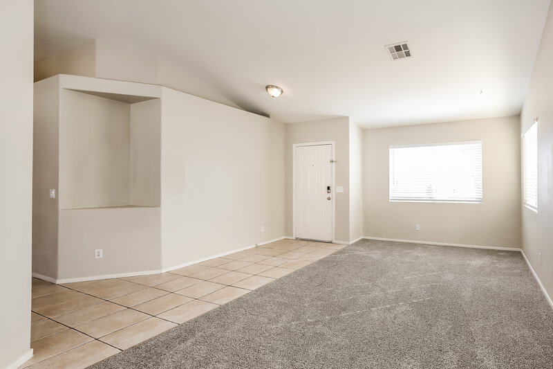 2,020/Mo, 3742 Saint Peter Ct North Las Vegas, NV 89031 Dining Room View 2