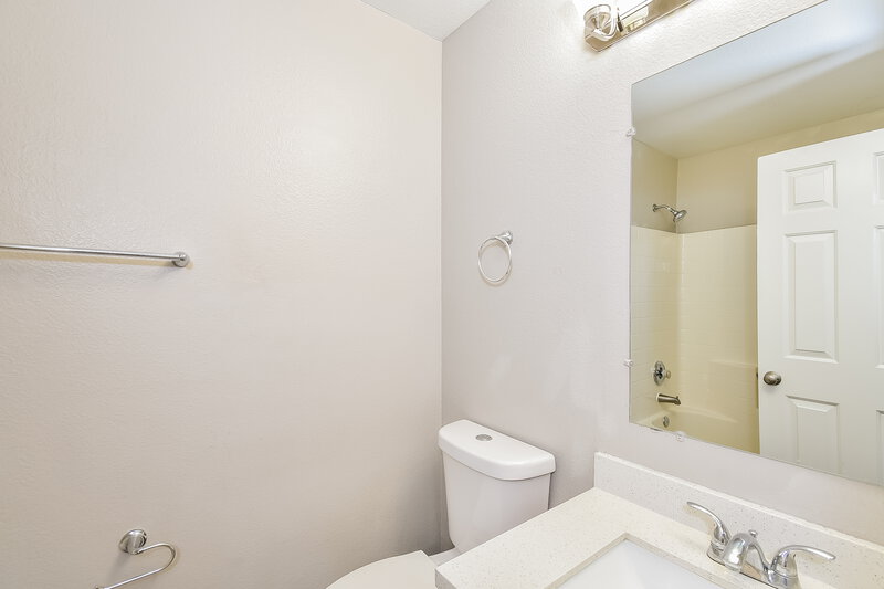 2,080/Mo, 1922 Desert Sage Ave North Las Vegas, NV 89031 Bathroom View