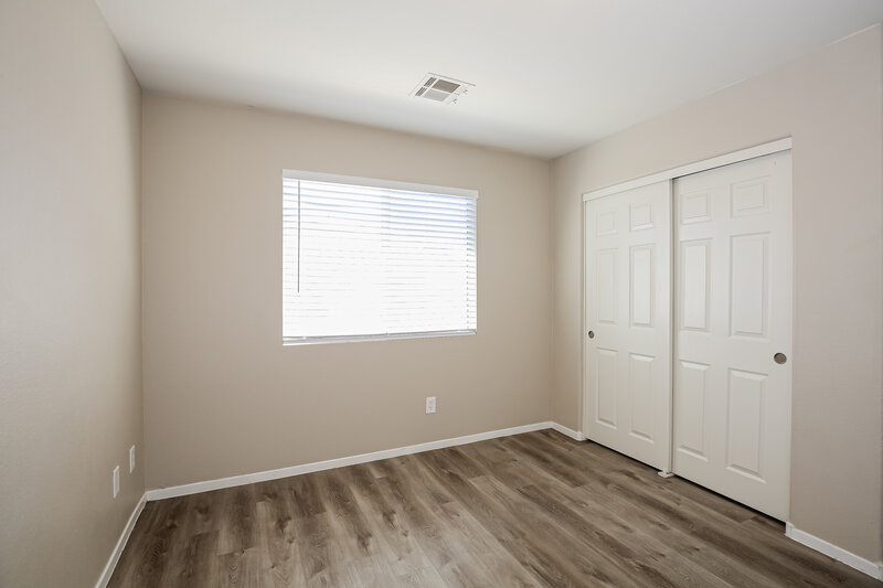 1,975/Mo, 927 Appaloosa Hills Ave North Las Vegas, NV 89081 Bedroom View 2