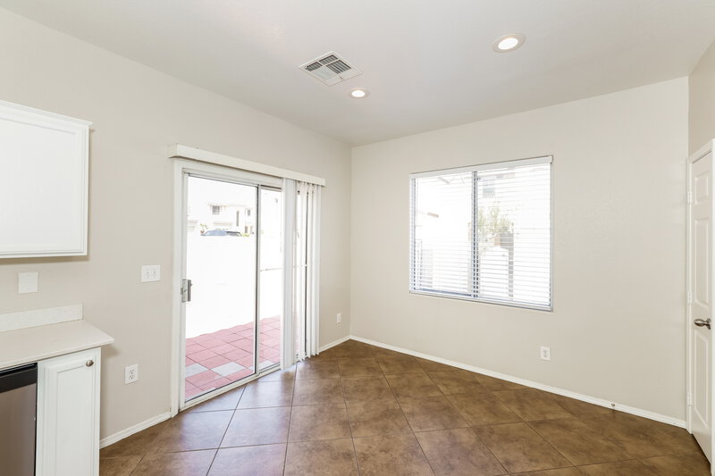 2,195/Mo, 7423 Clarita Cavern St Las Vegas, NV 89139 Dining Room View