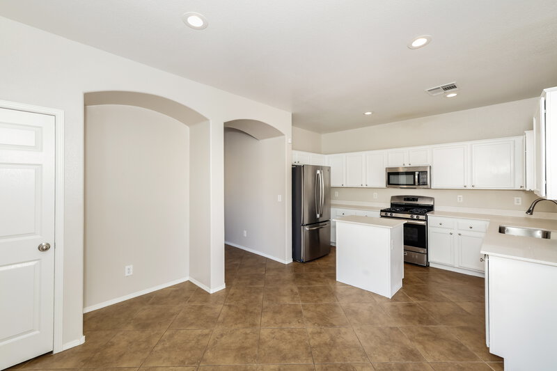 2,195/Mo, 7423 Clarita Cavern St Las Vegas, NV 89139 Kitchen View