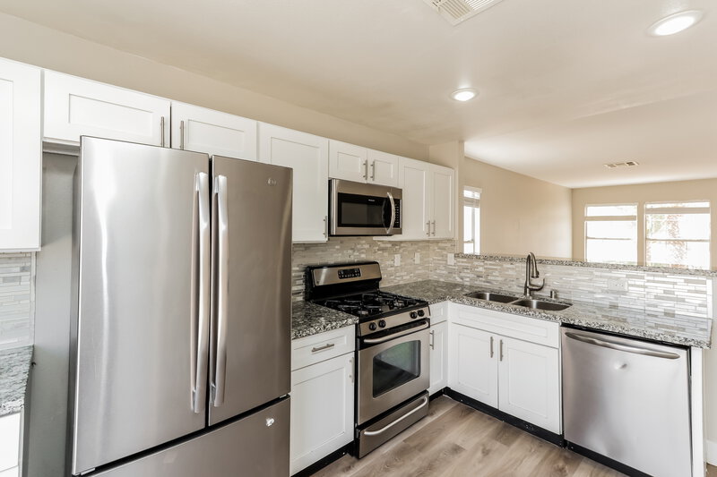 2,015/Mo, 873 Tollbrook Way Henderson, NV 89011 Kitchen View