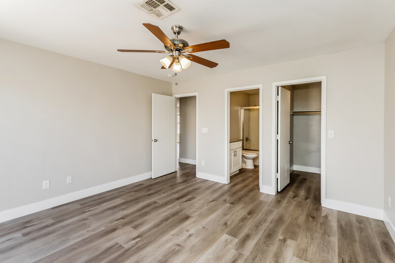 2,015/Mo, 873 Tollbrook Way Henderson, NV 89011 Main Bedroom View 2