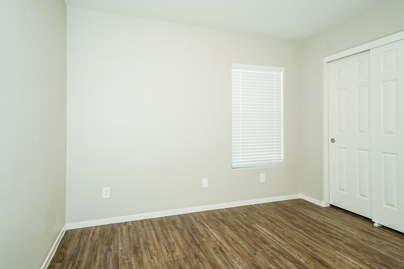 2,185/Mo, 6698 Frances Celia Ave Las Vegas, NV 89122 Bedroom View 2