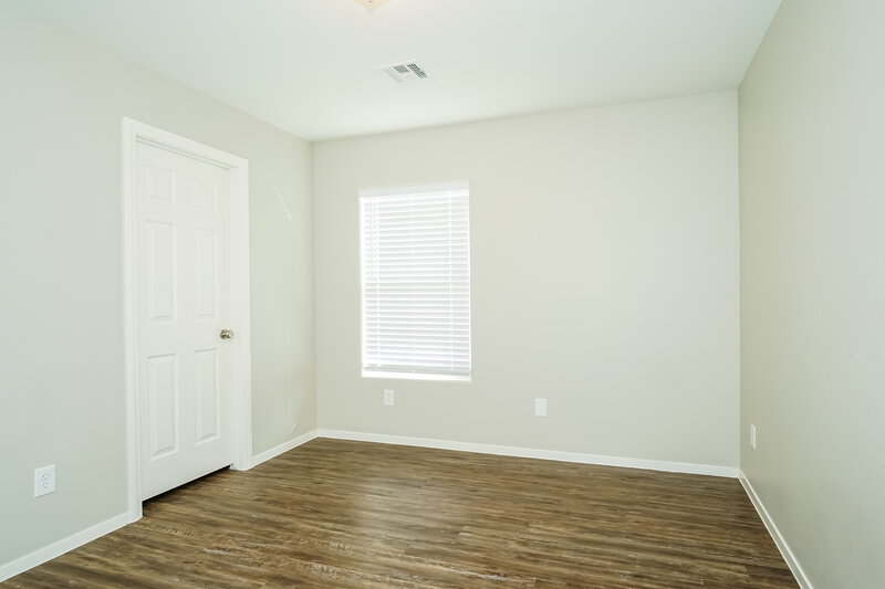 2,185/Mo, 6698 Frances Celia Ave Las Vegas, NV 89122 Bedroom View 3