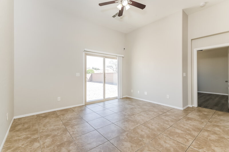 2,060/Mo, 712 Bridgeford Ct Henderson, NV 89011 Family Room View