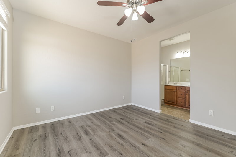 2,060/Mo, 712 Bridgeford Ct Henderson, NV 89011 Main Bedroom View 2