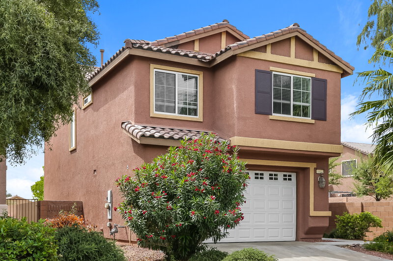 2,295/Mo, 1417 Beams Ave North Las Vegas, NV 89081 Front View