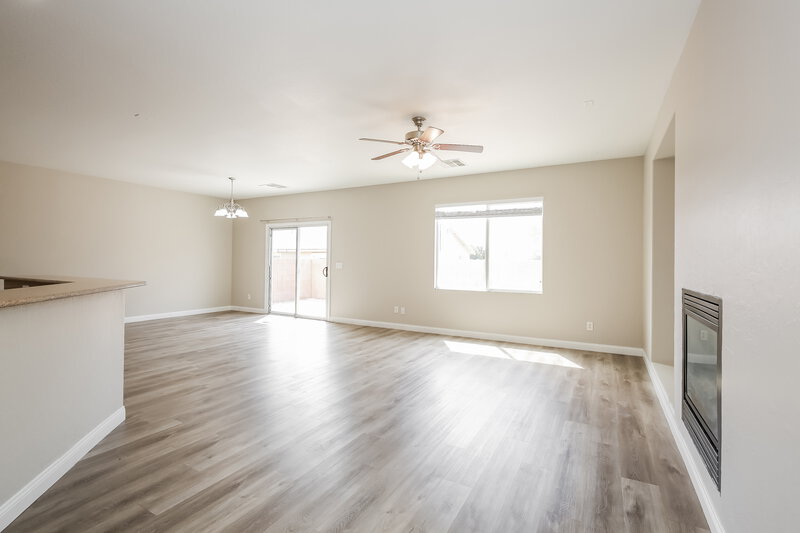2,295/Mo, 1417 Beams Ave North Las Vegas, NV 89081 Living Room View