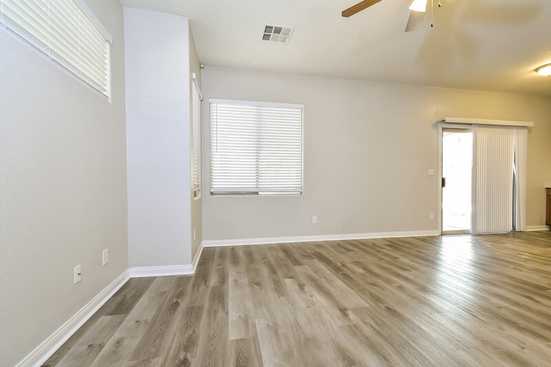 2,085/Mo, 3577 Chelsea Grove St Las Vegas, NV 89122 Dining Room View